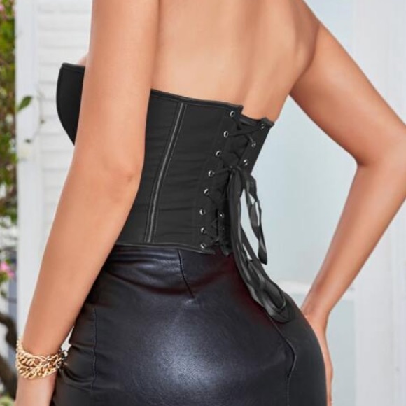 Black Lace Up Corset NEW - Picture 2 of 4